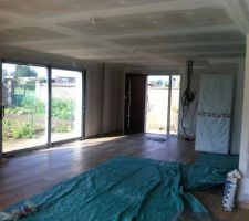 Carrelage pos&eacute;