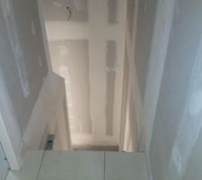 Vers la descente du futur escalier