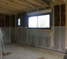 Isolation des murs du rdc et début de la pose de la membrane