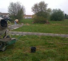 Les premiers blocs pour le herisson.
Mont&eacute; sur deux rangs