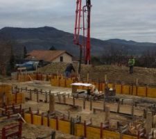 Pompe pour couler le béton des fondations