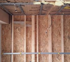 La laine de verre prend sa place.