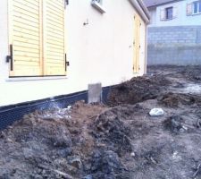 La premi&egrave;re entr&eacute;e du vide sanitaire est ferm&eacute;