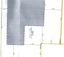 Vue du plan et de la superficie du terrain ainsi que de la zone constructible autorisée sur le terrain (300m²)