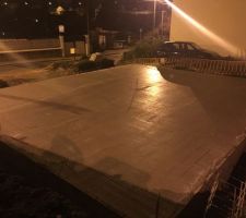 Dalle enfin coulée après 5 semaines d'attente