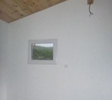 Garage terminé à l'intérieur