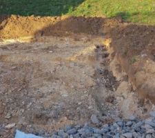 Depuis fin novembre ils ont fait le chemin d'acc&egrave;s et le terrassement et ensuite plus rien.