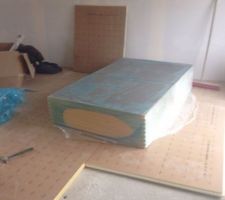 Isolant avant pose du plancher chauffant