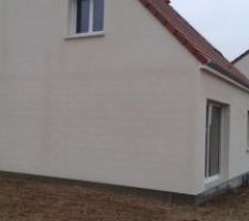 Les photos apres la pluie enduits maison de mes enfants . Qu' en pensez vous?