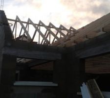 Charpente espace des fermettes respect&eacute;s