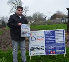 Affichage du permis de construire sur le terrain