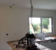 Electricit&eacute; pour faux plafond