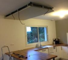 Electricit&eacute; pour faux plafond