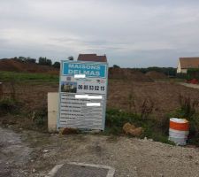 Affichage du permis de construire sur le terrain