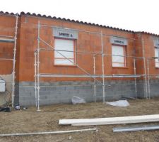 Pose &eacute;chaffaudages et calfeutrage fen&ecirc;tres