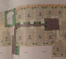 Au d&eacute;part nous avions r&eacute;serv&eacute; la parcelle n&deg;5 et puis nous avons pris la 4 en fin de compte.