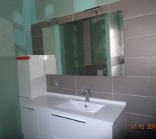 Salle de bain - Composition Louki en 120cm   colonne (hauteur 120cm)   miroir 120cmx71cm