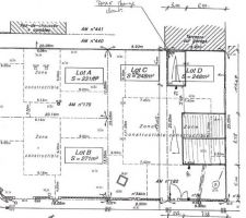 Les 4 parcelles avec les implantations maison/garage.