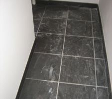 Plinthes sous escalier