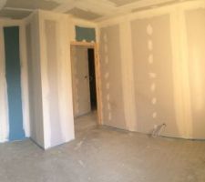 Bandes placo 2nd passes
Chambre enfant avec placard 180 sur 65