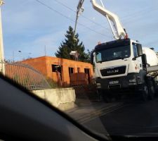 Surprise du matin : le béton coule à flot !