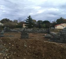 D&eacute;marrage du vide sanitaire qui fera 1m60 de hauteur &agrave; cause du risque innondable (derni&egrave;re inondation datant de 1856)