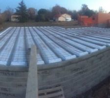 Pr&eacute;paration du plancher pour y couler la dalle