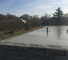 La dalle fra&icirc;chement coul&eacute;e