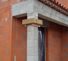 Chapiteau pilier, terrasse de la suite parentale.