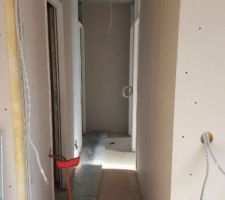 Cloisons en cours - couloir