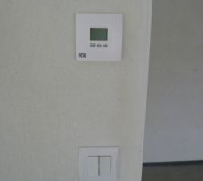 Thermostat du plancher chauffant