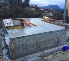 Début de la pose de la structure