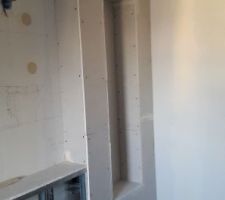 La niche qui acueillera 3 tablettes