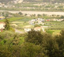 VUE ALENTOUR