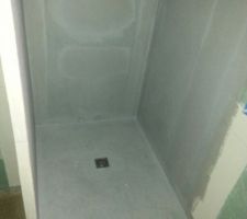 Mortier de la douche à l'italienne et son étanchéité