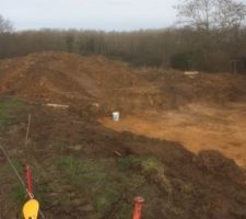 La terre dure est assez profonde