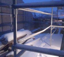 "mais non ca ca fait 3 ans que l'on a plus d'intempérie en hiver, aucun soucis de découvrir en décembre ..."