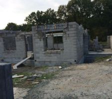 Murs du RDC mont&eacute;s