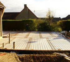 &eacute;tanch&eacute;it&eacute; et ferraillage de la dalle sur 10 cm de polystyr&egrave;ne  vue de devant