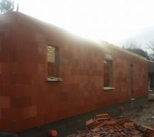 Façade Nord
Début de pose de la charpente