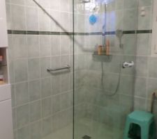 Nouvelle paroi de douche et nouvelle robineterie