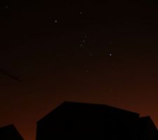 Orion au-dessus de la maison