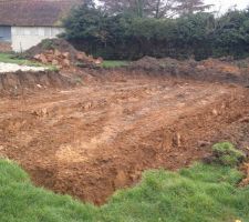 Terrassement du vide sanitaire et des fondations par le constructeur
