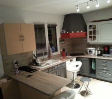 Plaque 3 mn coller sur meuble découpées sur mesure.