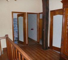 Mezzanine d'accès à l'étage