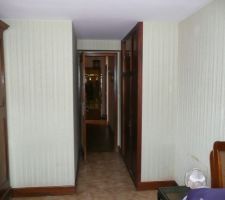 Chambre RC et couloir
