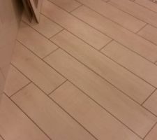 Carrelage sol de la salle de douche
