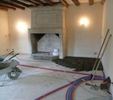 Début de la pose de la nouvelle chappe