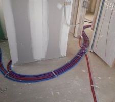 Mise en place des réseaux ECS/chauffage - chambre / sde