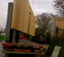 Et la voila qui arrive morceaux par morceaux